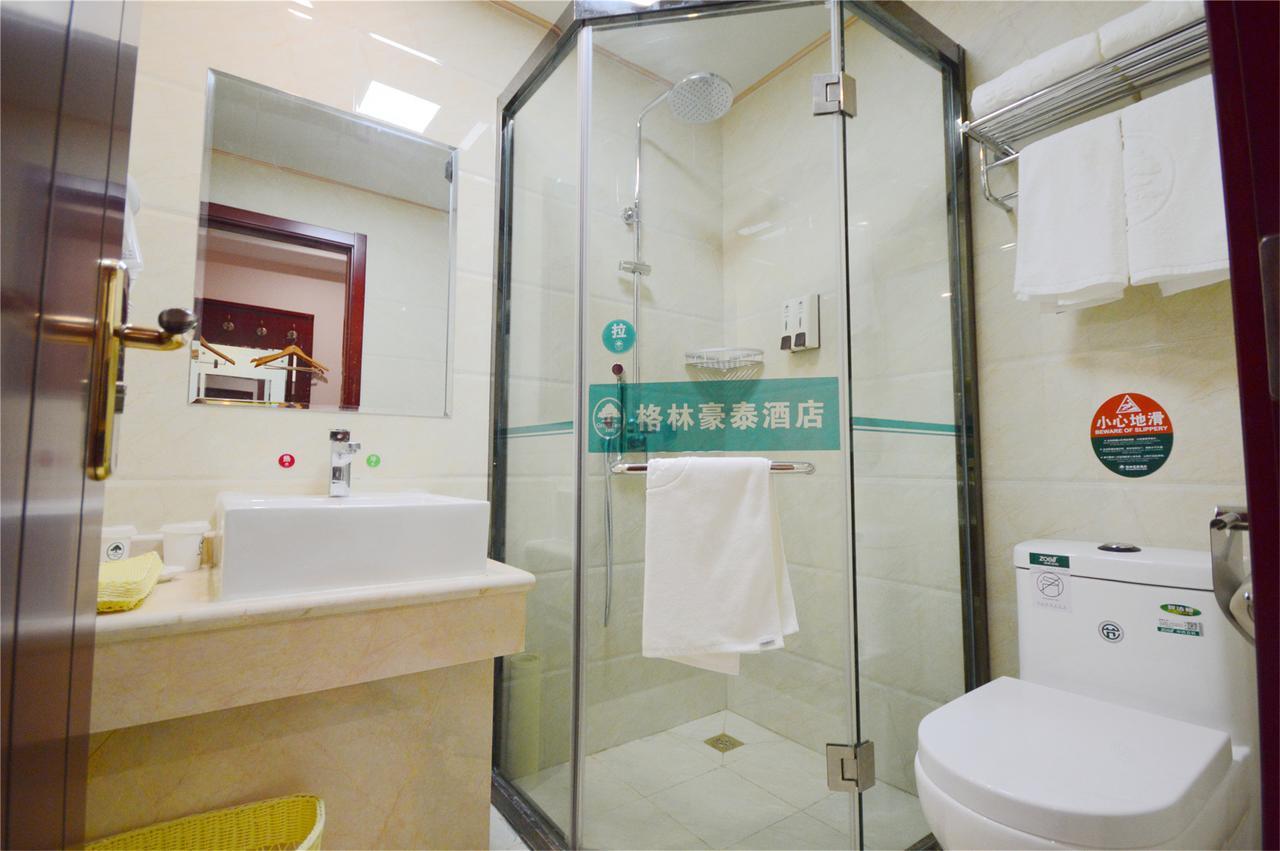 Greentree Alliance Sanya Jiyang District Yalongwan Road Hotel מראה חיצוני תמונה